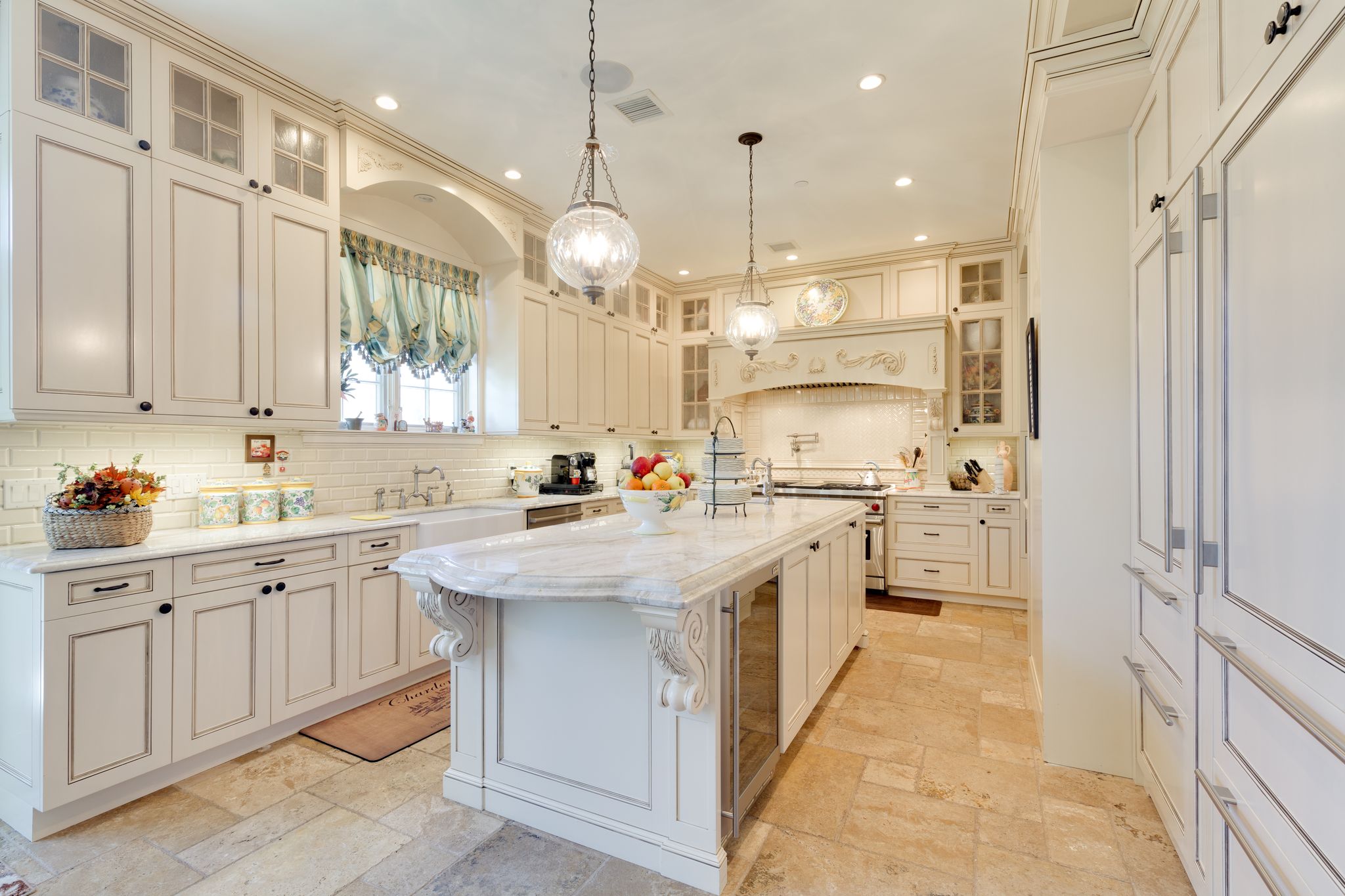 Manhasset custom white kitchen